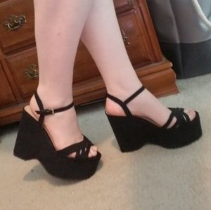 Tall Platform strappy heels black